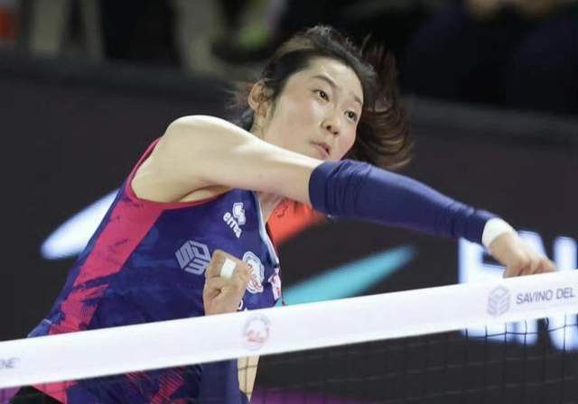 《芭蕾杀姬》伦敦举办首映礼 安娜、甄子丹等现身 2025-05-23 当地时间5月22日，英国伦敦，狮门影业在莱斯特广场的Cineworld电影院举办电影《疾速追杀：芭蕾舞者》（Ballerina）的全球首映礼。