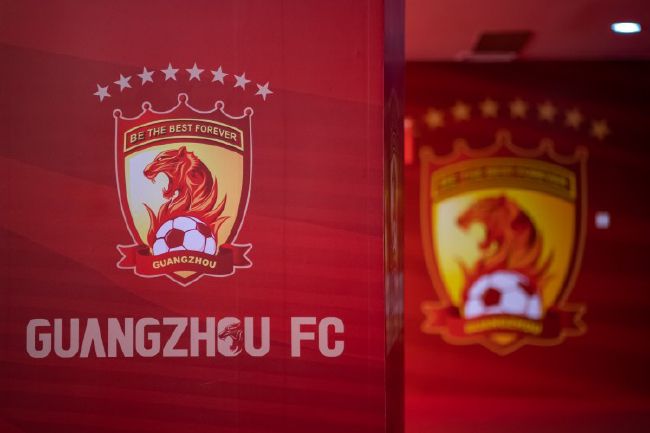在她眼中，大卫只是一个没有感情、不可控的机器人。