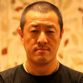 如今第五部时隔11年重启，戏里戏 李民基出演韩版《的士速递》 与尹济均再度携手 2010-04-29 据韩国媒体报道，韩国男星李民基于28日确定了将担任电影《快递惊魂》(《Quick》)中的男主角，该片是由执导过《海云台》的尹济均导演制作的新电影。