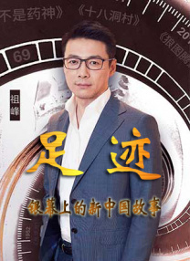 华人女星王珞丹、张辛苑也继续活跃在各大秀场，留下美丽的身影。