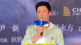 乔治·克鲁尼获金球奖终身成就奖 明年1月颁奖 2014-09-16 当地时间9月15日，好莱坞外国记者协会对外公布著名演员乔治·克鲁尼获得2015年金球奖终身成就奖，克鲁尼将于2015年1月11日领取该奖项。
