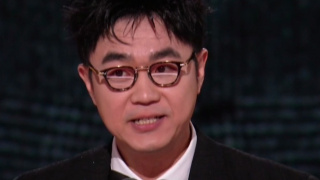 然而，林志玲在宣布生子后就消失在了公众视野，专心于家庭生活，日前终于在社交账号晒出近照，引发网友热议。