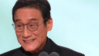 圣丹斯电影节再迎群星 海瑟薇、赛琳娜依次亮相 2014-01-21 当地时间1月19日起，圣丹斯电影节再次迎来多位明星，安妮·海瑟薇、赛琳娜·戈麦斯、琳赛·罗翰等人纷纷现身为自己出演的新片宣传造势。